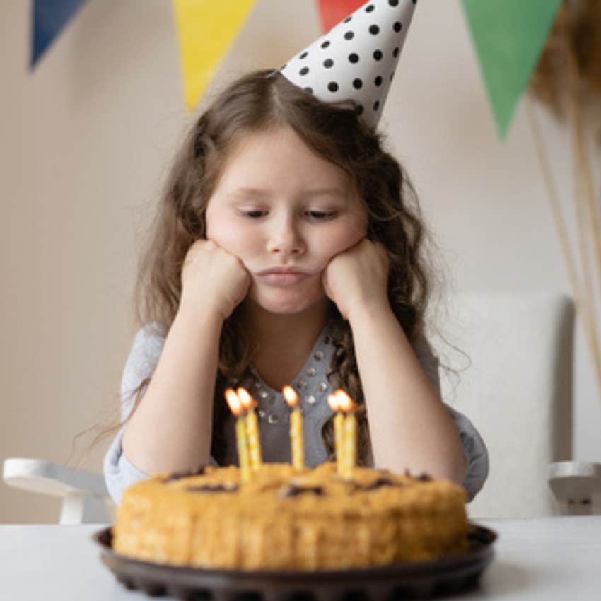 Teenager Asks If She's Wrong For Not Wanting To Share Her Birthday With Her Twin Anymore 
