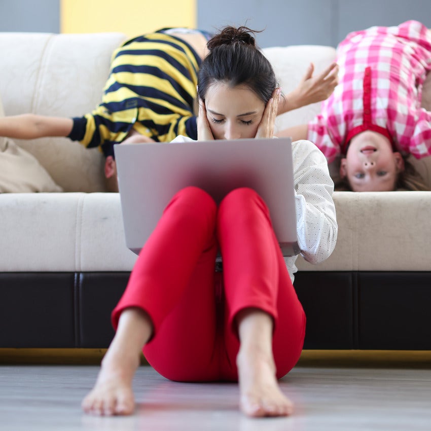 Professional Women Share How They Are Secretly Struggling At Work And It's Only Getting Worse