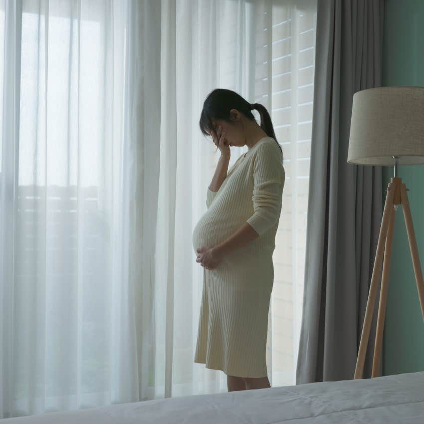 pregnant woman doesn't want to reveal baby's gender to husband