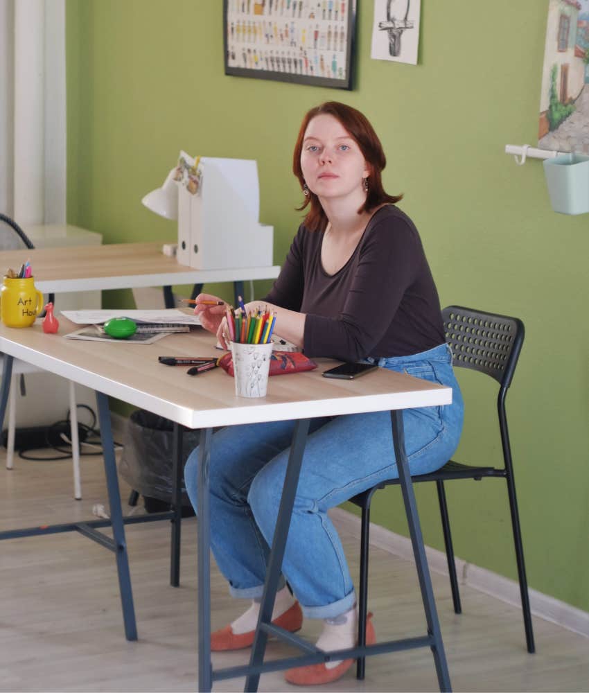 Teacher Shares How She Spends Her $3100 A Month Salary 